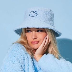 Embroidered Hello Kitty Bucket Hat blue